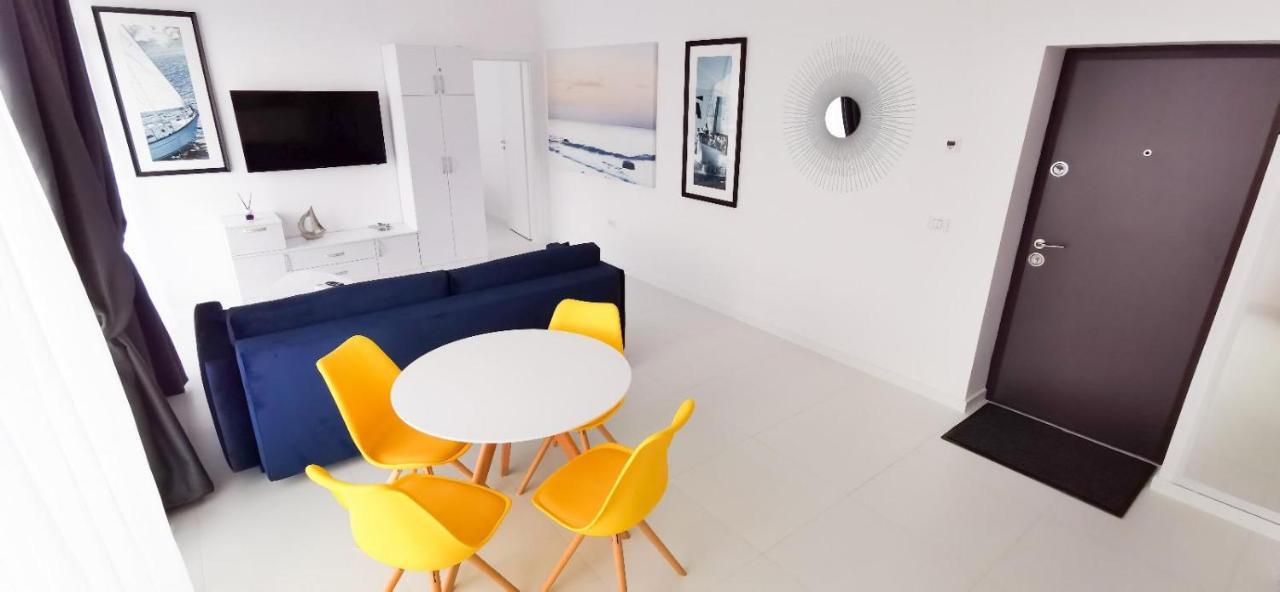 Oxygen Neptun By Boutique C5 Apartment Bagian luar foto
